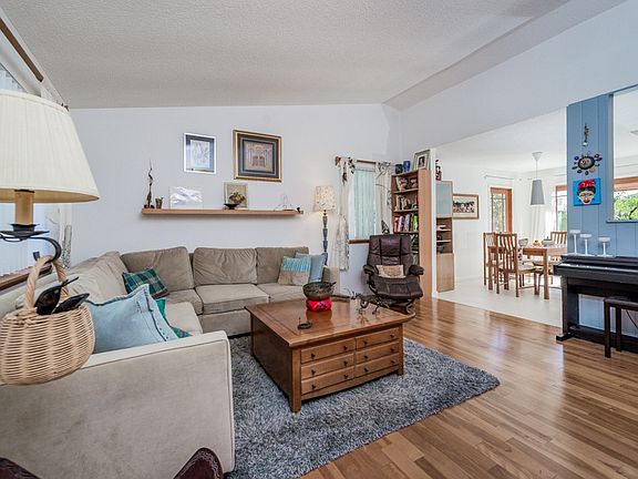 5th image of 2917 1/2 Havasupai Ave