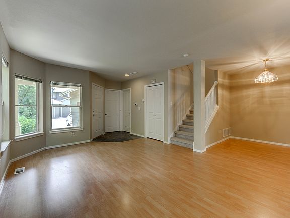 4th image of 16028 NE 94th Way #3801