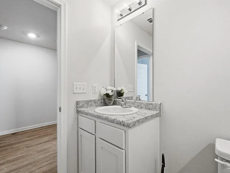 5367 Peach Dr — Photo 11