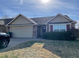 234 W 46th St, Sand Springs, OK 74063