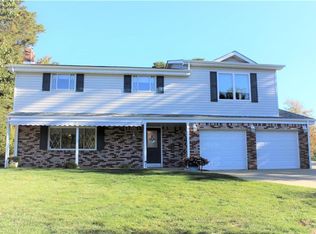 208 University Dr, Aliquippa, PA