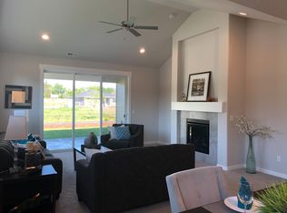 653 SE Whimbrel Loop, College Place, WA 99324