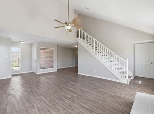 3643 Storm Creek Dr, Houston, TX 77088