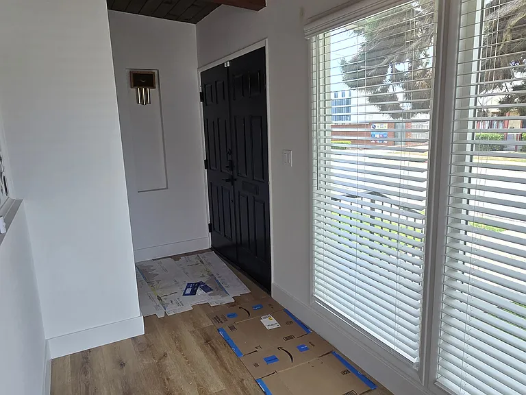 Entry area