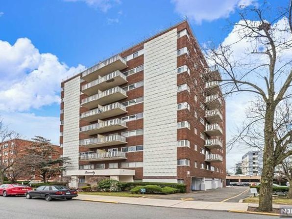 2180 Center Ave APT 6E