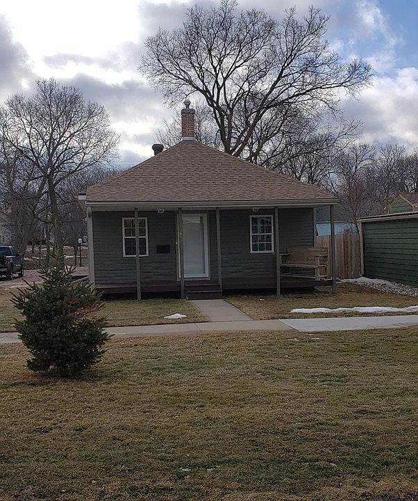 1st image of 613 Pine St