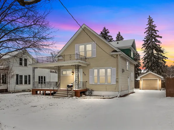 919 W 4th St, Appleton, WI 54914