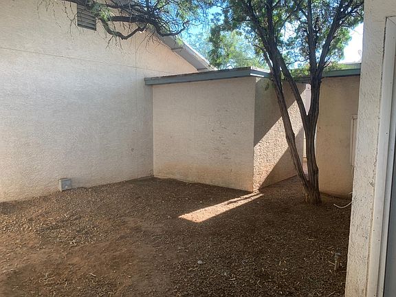 Enclosed front yard view 2