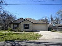 1st image of 816 Lindsey St