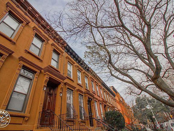 4th image of 285 Jefferson Ave APT 3F