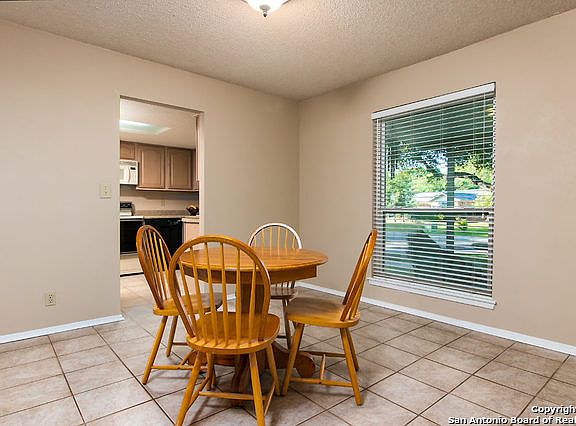 5th image of 8227 Joe Dimaggio St