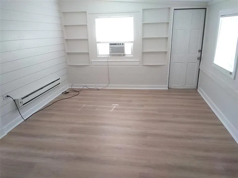 2609 4th St S #2 — Photo 2
