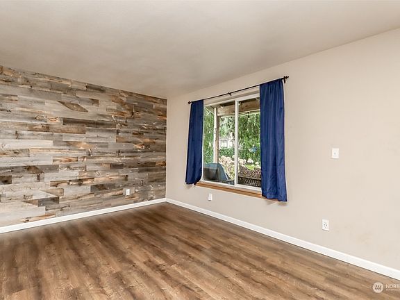 4th image of 3250 NW Northlake Way