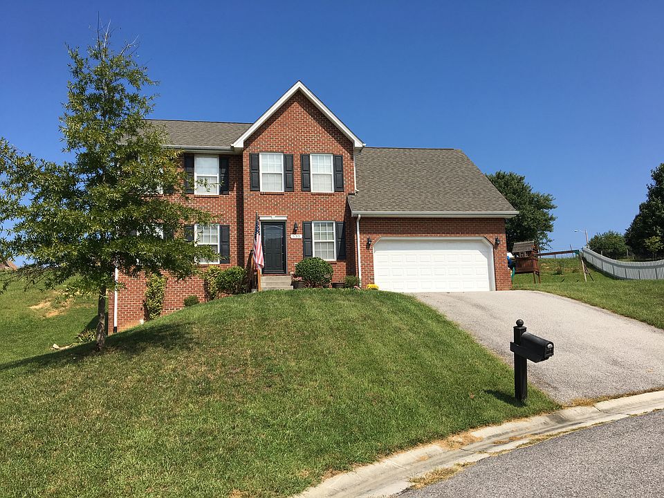 1st image of 535 Windsor Dr