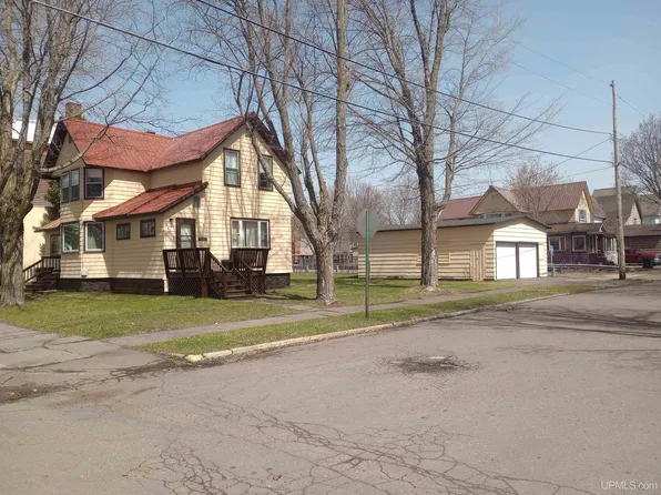 347 Kearsarge St, Laurium, MI 49913