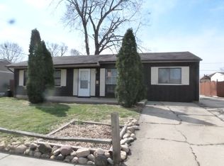 203 Pell Ave, Romeoville, IL 60446