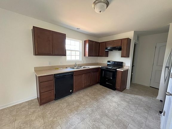 4th image of 4135 Emmas Way