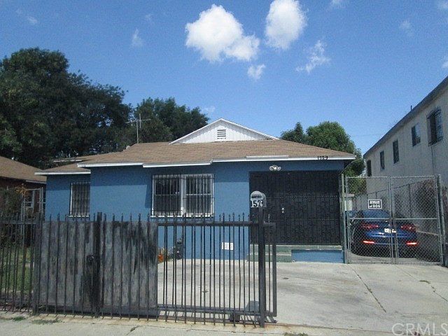 1st image of 1523 E 106th St