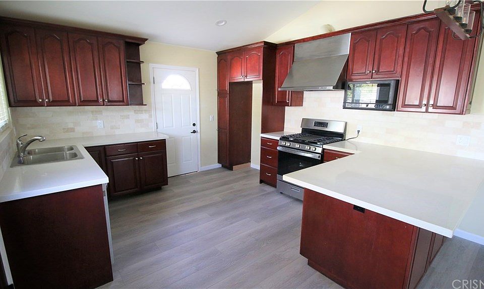 1st image of 22346 Strathern St