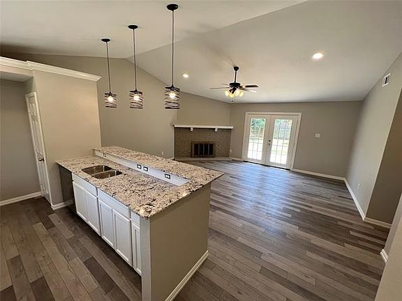 3rd image of 4636 Rose Of Sharon Ln
