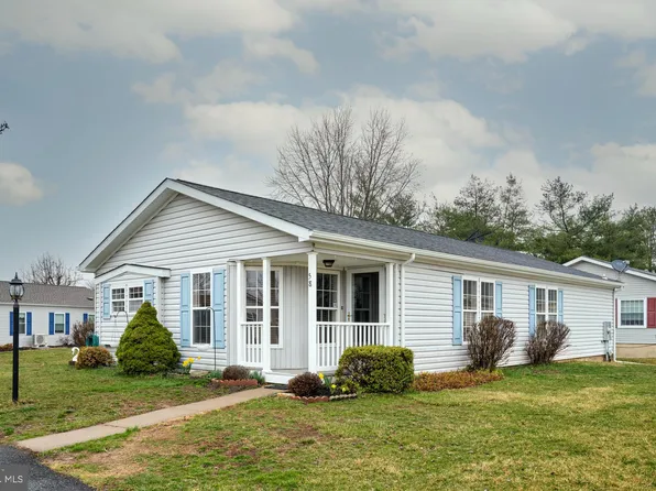 58 Wildflower Ct, New Hope, PA 18938