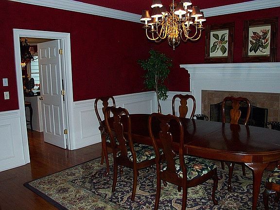 DINING ROOM - FIREPLACE