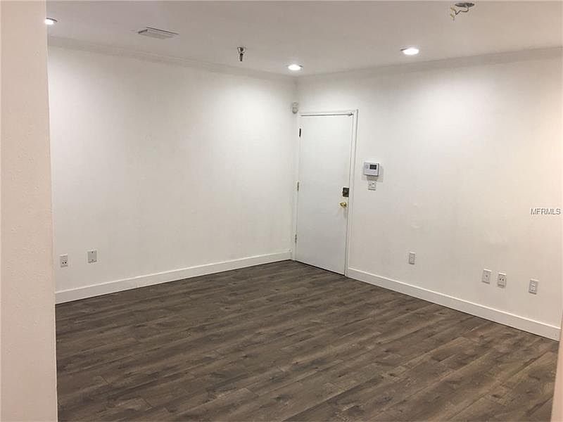 2nd image of 5385 Conroy Rd Ste 102