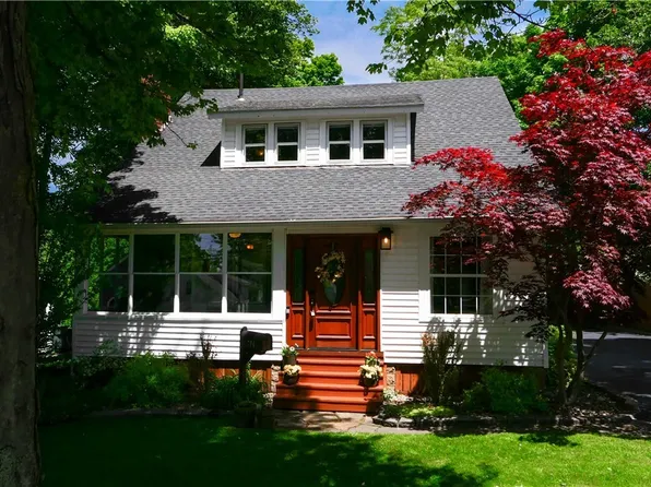 204 Water St, Chardon, OH 44024
