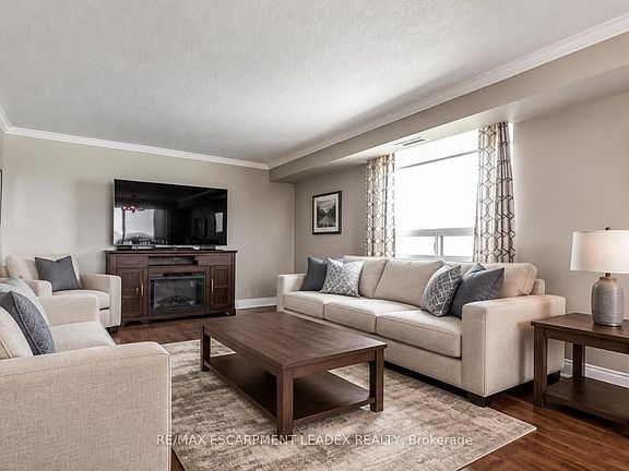 4th image of 500 Green Rd #705