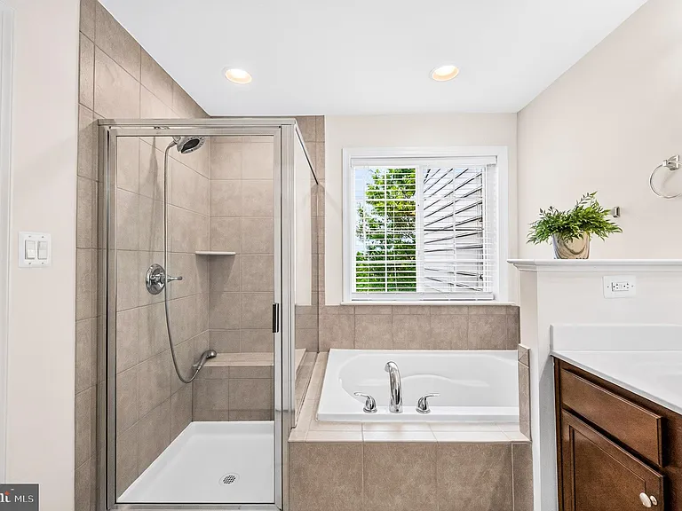 24821 Mason Dale Ter — Photo 25