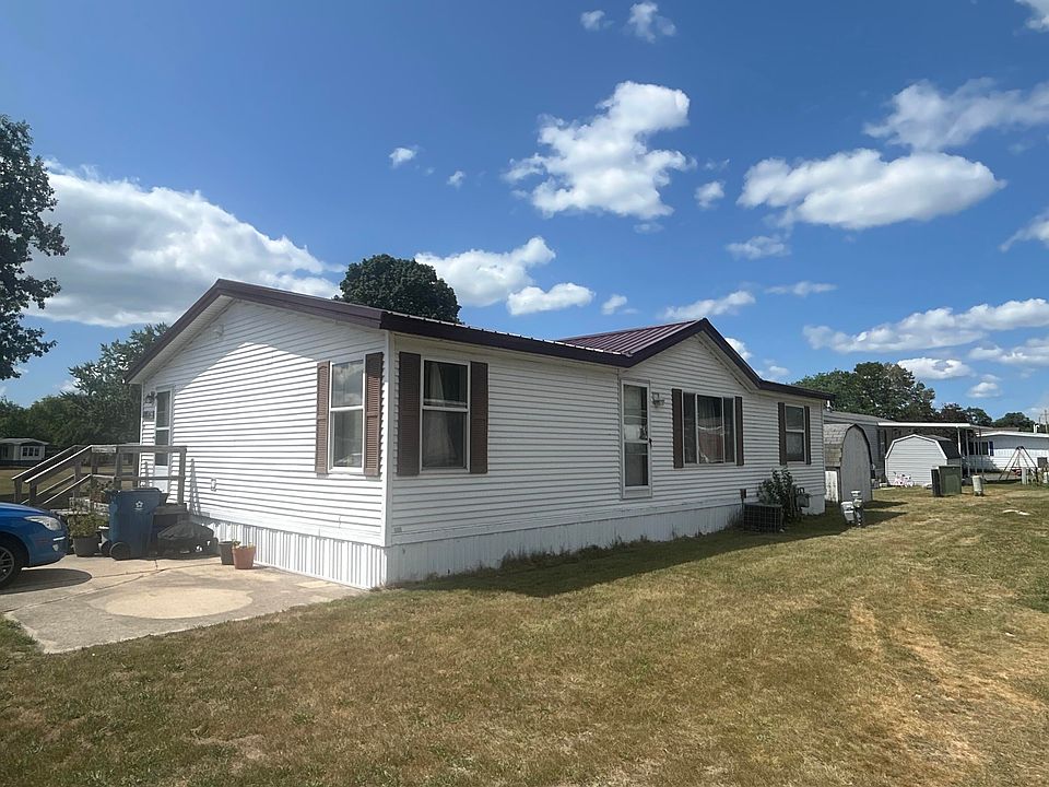 1st image of 1219 Royal Dr