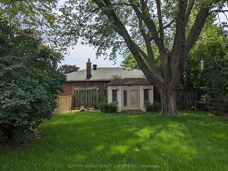 297 Balmoral Dr — Photo 17