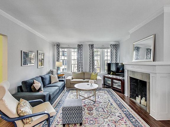 5th image of 1221 W Lunt Ave APT 2B
