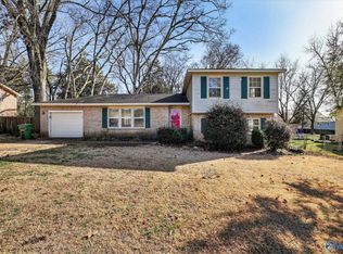 514 Valley View Ter SE, Huntsville, AL 35803