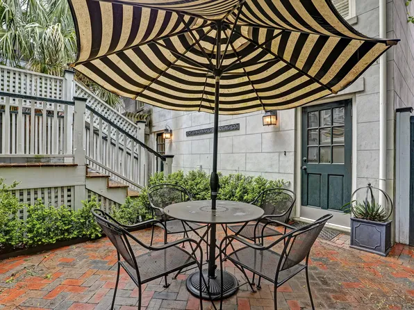 405 E Perry St, Savannah, GA 31401