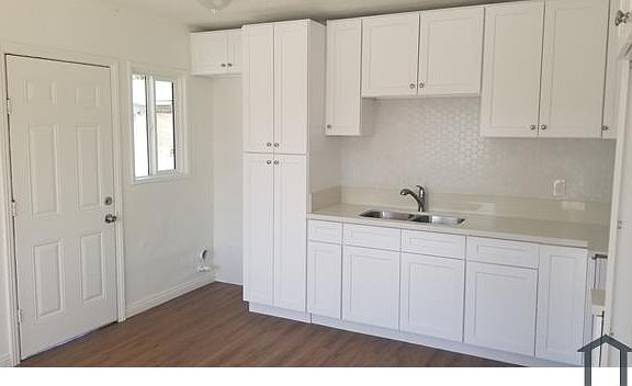 3rd image of 6917 Foster Bridge Blvd