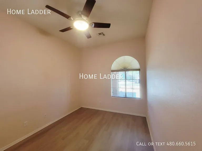 8348 W Andrea Dr — Photo 14