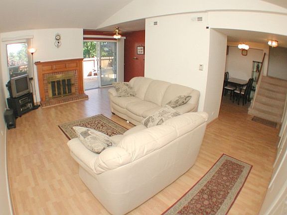 5th image of 27 White Pine Dr