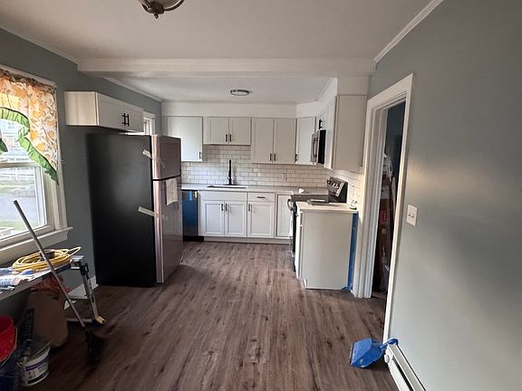 5th image of 101 S 3rd Ave #2