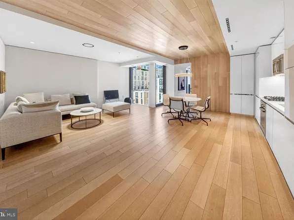 920 I St NW APT 704, Washington, DC 20001