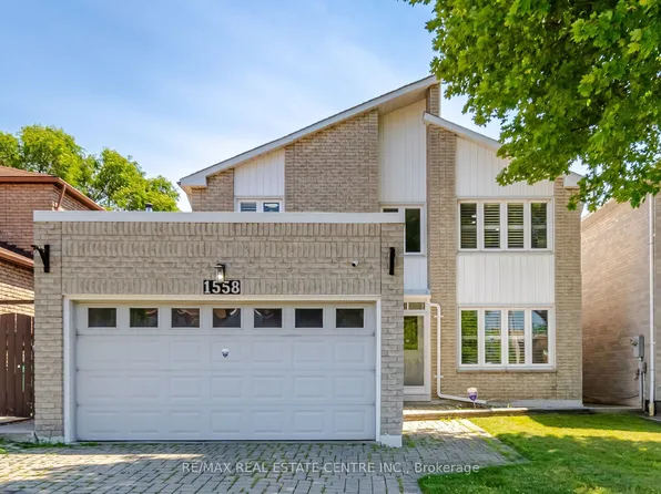 1558 Highbrook Ave, Mississauga, ON L5M 4V8