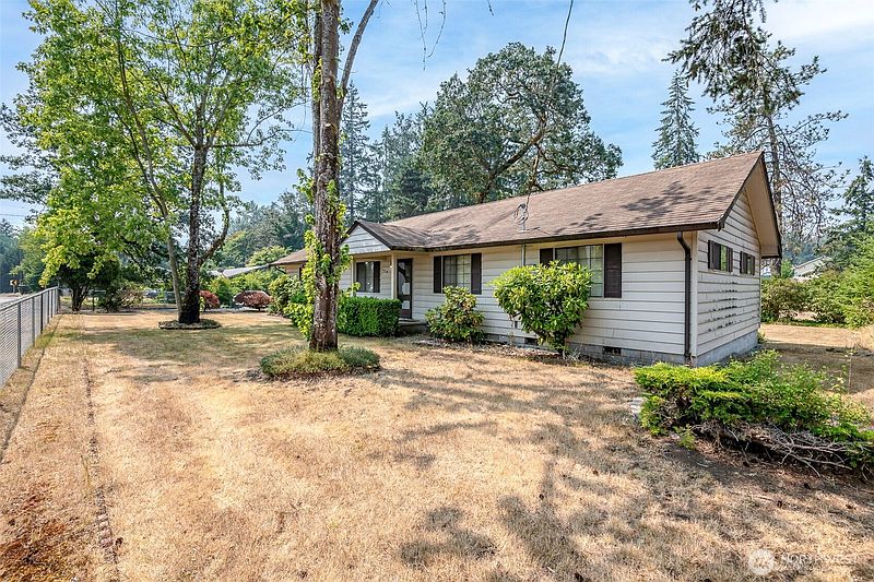 5th image of 16416 Spanaway Loop Road S