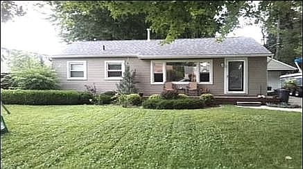 1st image of 36928 Jefferson Ave