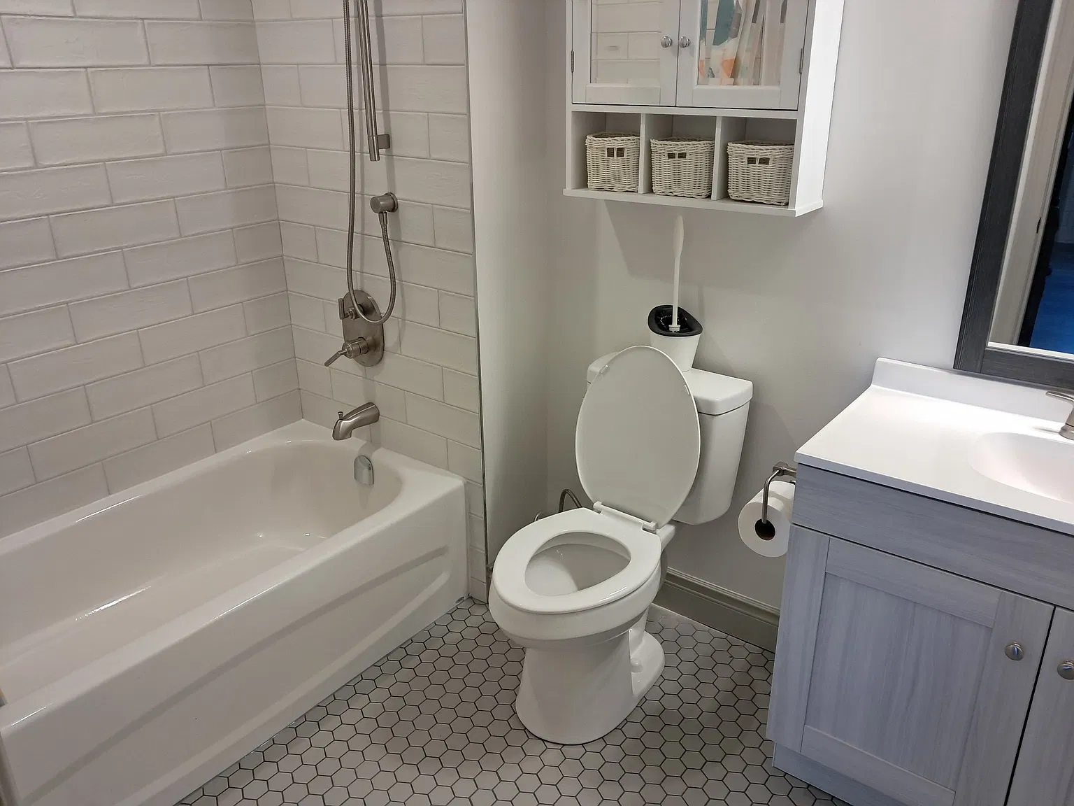 2 bed, $2,200 — Photo 4