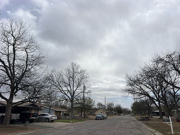 4th image of 412 Old Carrizo Rd