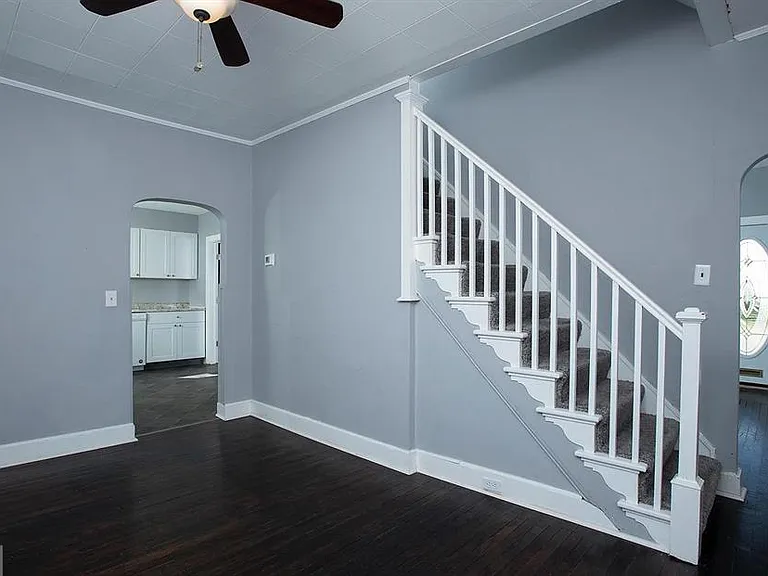 340 S Wood St — Photo 29