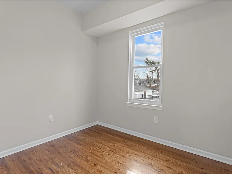 178 Union Ave — Photo 22
