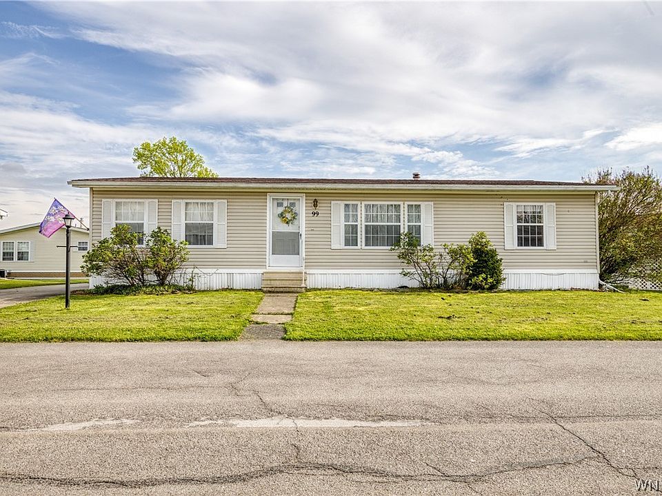 1st image of 99 Parkside Cir