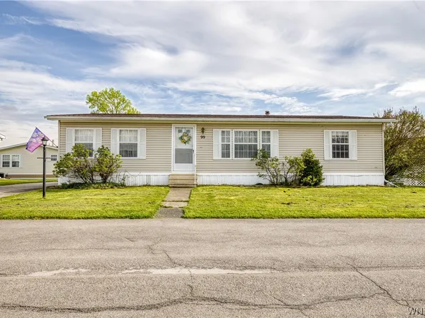 99 Parkside Cir, Buffalo, NY 14227