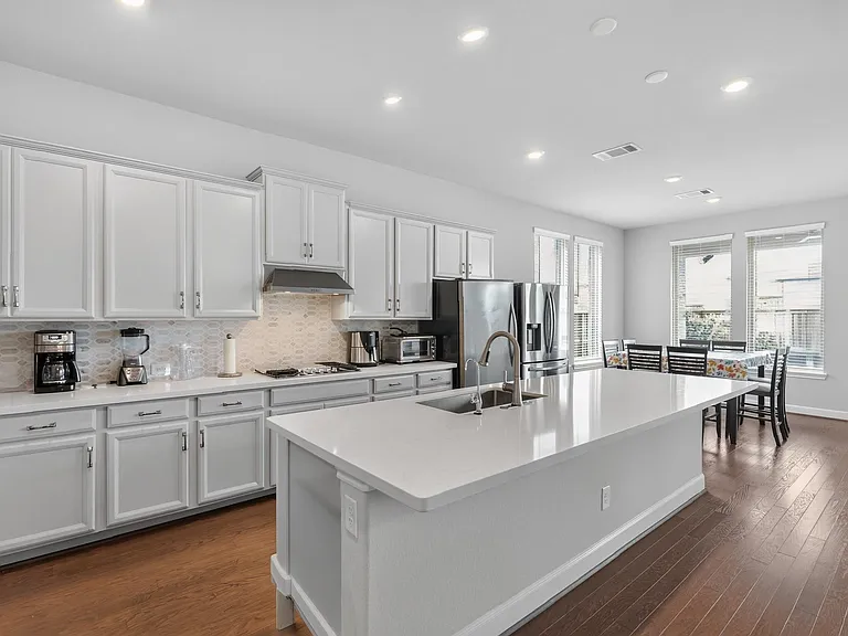 8110 Copper Rock Dr — Photo 14
